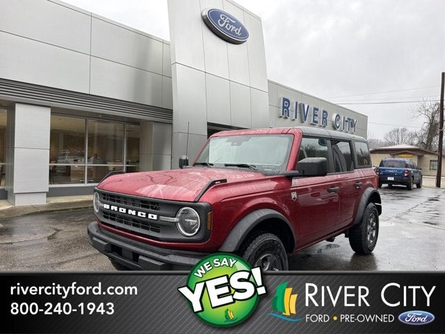 2026 Ford Bronco Big Bend in Ruby Red Metallic Tinted Clearcoat — front three-quarter view